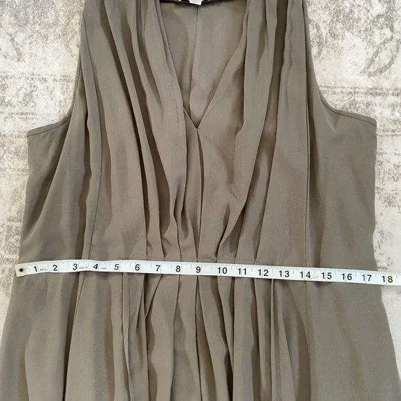 Molly Bracken Olive Midi Dress - Picture 8 of 10